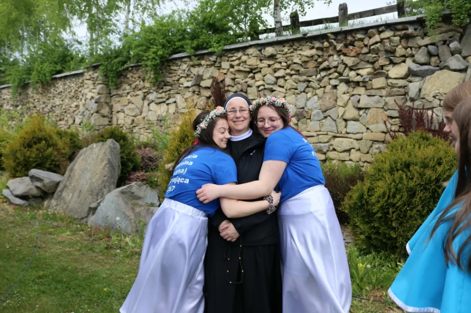 Ponad 2 tys. uczestniczek diecezjalnej pielgrzymki - zdjęcie 9