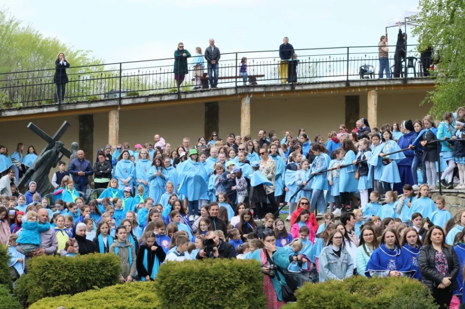 Ponad 2 tys. uczestniczek diecezjalnej pielgrzymki - zdjęcie 17