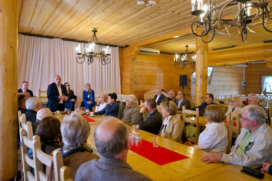 Spotkanie sympatyków PO: “to republika pisowska” - zdjęcie 11