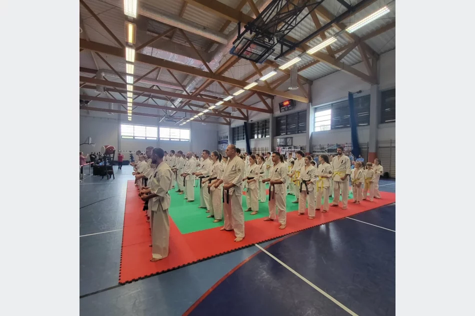 11 medali limanowskich karateków na Mistrzostwach Małopolski Karate Kyokushin - zdjęcie 16