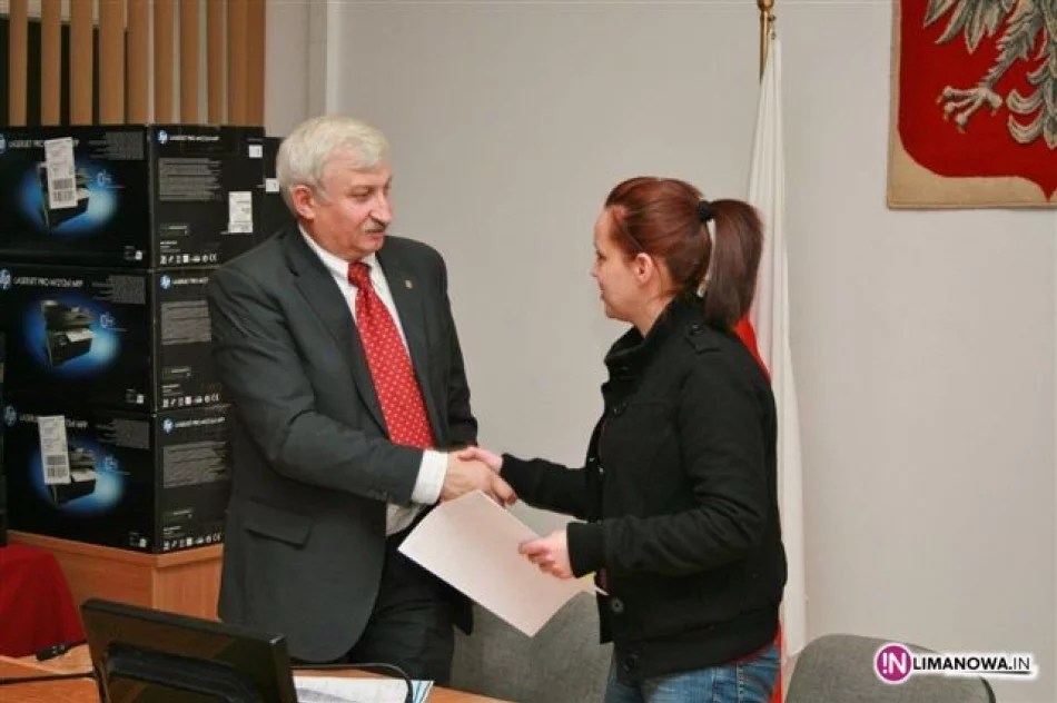 Mieszkańcy otrzymali komputery! - zdjęcie 2