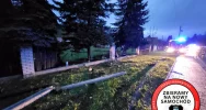 Rozbity samochód, dwie osoby w szpitalu - zdjęcie 5