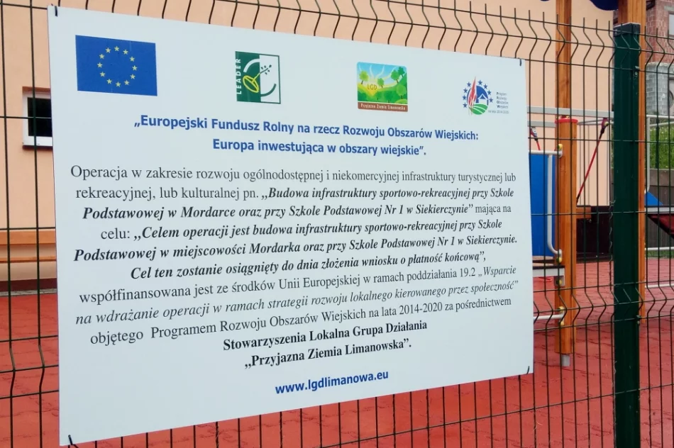  Odebrano nowy plac zabaw - zdjęcie 12