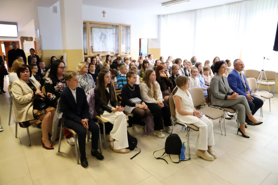 XI Gminny Konkurs o Janie Pawle II „Szukałem Was – idziemy za Tobą” - zdjęcie 15