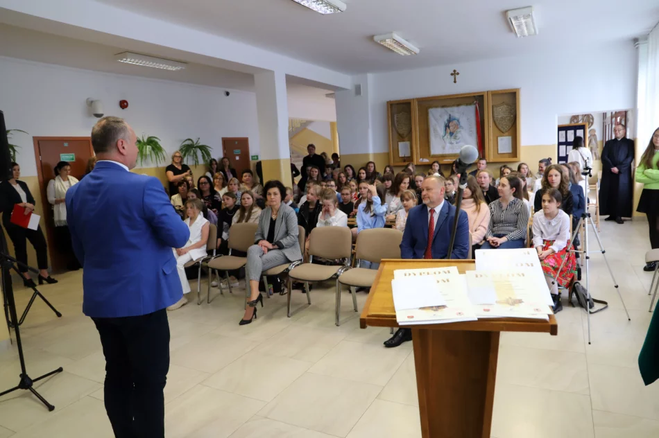 XI Gminny Konkurs o Janie Pawle II „Szukałem Was – idziemy za Tobą” - zdjęcie 20