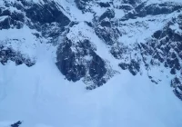 Komunikat policji  kantonalnej i prokuratury w sprawie wypadku Kacpra Tekieli. Wszczęto śledztwo - zdjęcie główne