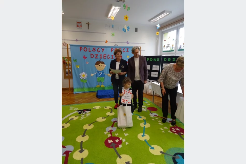 Przedszkolaki z ZSP nr 4 wzięły udział w konkursie „Polscy poeci dzieciom” - zdjęcie 6