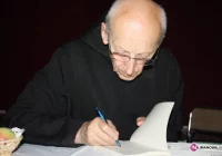 Benedyktyńska recepta na życie O. Leona Knabita – spotkanie autorskie w Bibliotece w Starej Wsi - zdjęcie główne