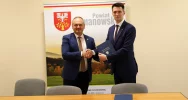 Podpisanie umowy z Wojewodą na remont drogi Rupniów – Bednarki - Zawadka - zdjęcie 2