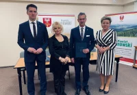 Umowy na dofinansowanie dwóch inwestycji - zdjęcie główne