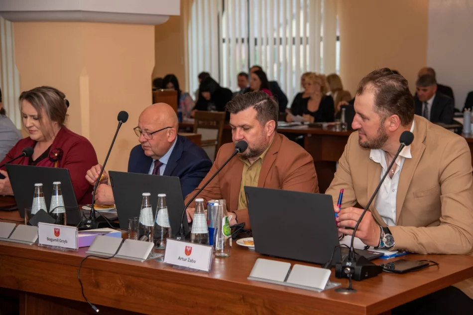 "Ideologia i wartości" kontra pieniądze z UE. Podział w radzie powiatu - zdjęcie 8