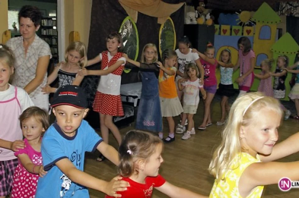 „Kopciuszek” w Bibliotece w Pisarzowej - zdjęcie 3