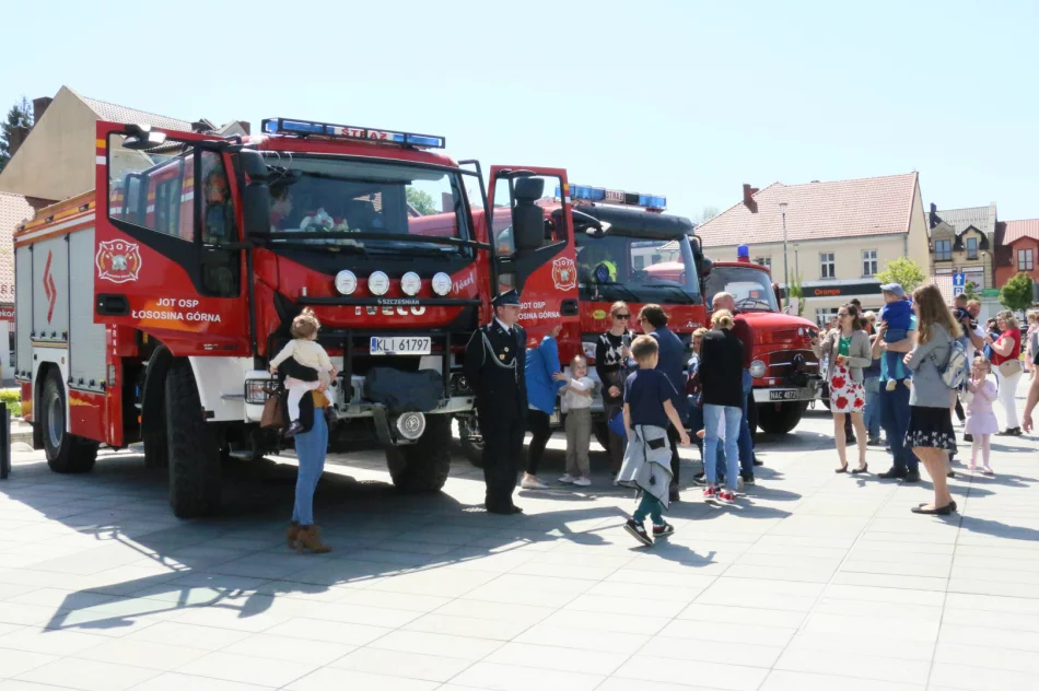 Obchody Dnia Strażaka z miejskimi odznaczeniami - zdjęcie 14