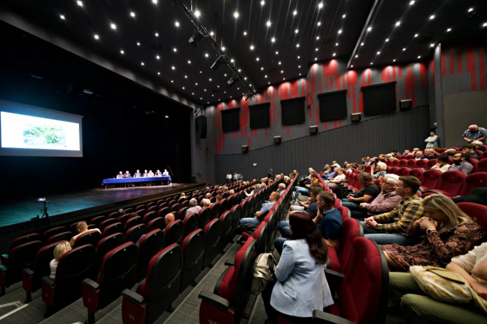 Trzy godziny rozmów, część mieszkańców zawiedziona - zdjęcie 5