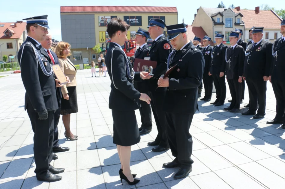 Obchody Dnia Strażaka z miejskimi odznaczeniami - zdjęcie 6