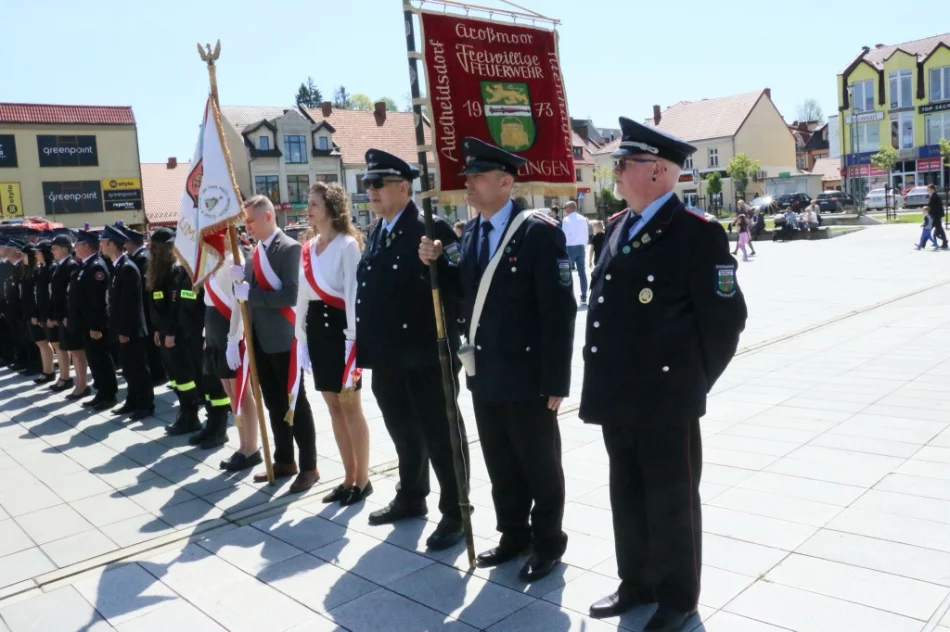 Obchody Dnia Strażaka z miejskimi odznaczeniami - zdjęcie 7