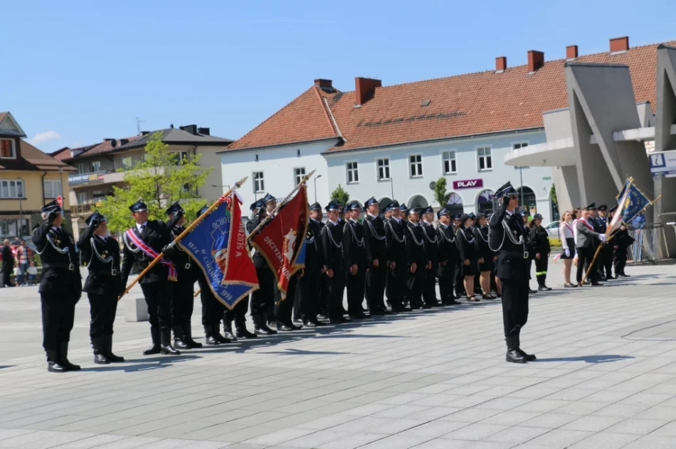 Obchody Dnia Strażaka z miejskimi odznaczeniami - zdjęcie 8
