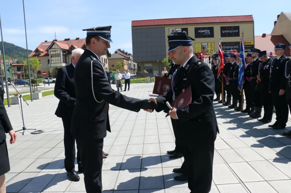 Obchody Dnia Strażaka z miejskimi odznaczeniami - zdjęcie 17