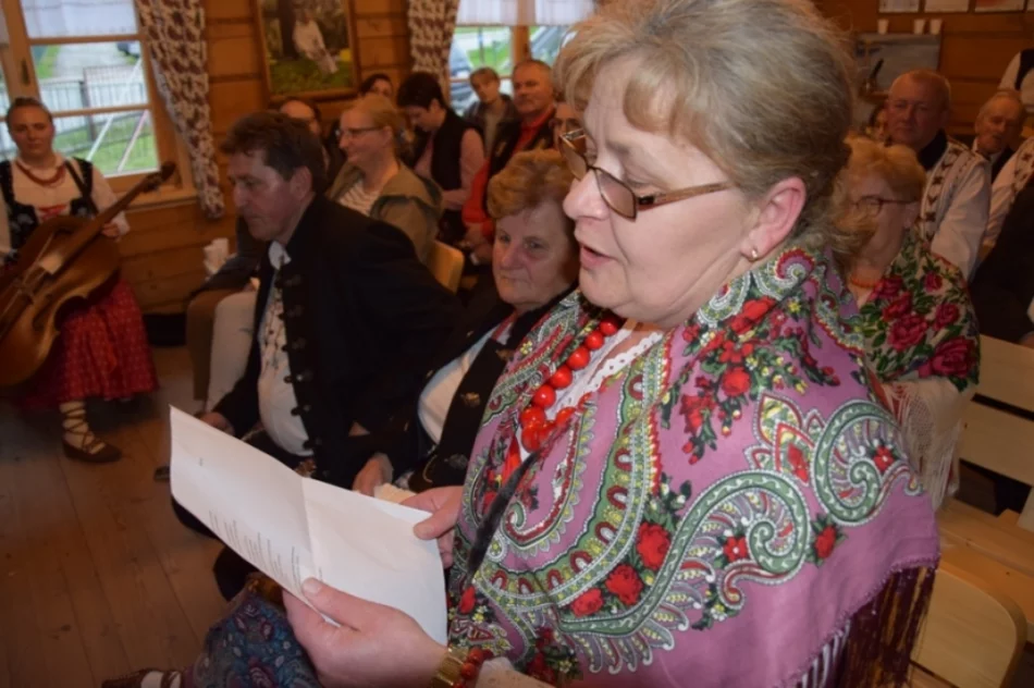 Spotkanie autorskie w "Ciyniu Bulandy" - zdjęcie 14