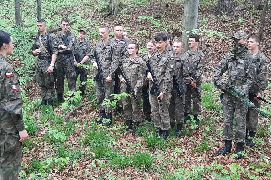 Terenowe zajęcia “Strzelców” - zdjęcie 4