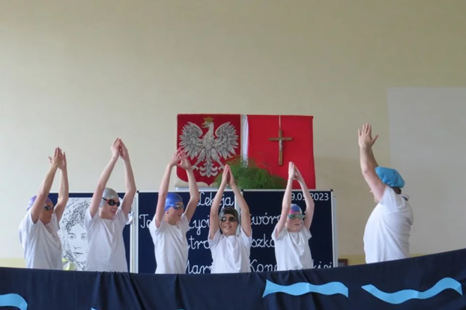 W Zespole Szkolno-Przedszkolnym Nr 1 odbyło się Święto Patronki szkoły - zdjęcie 11