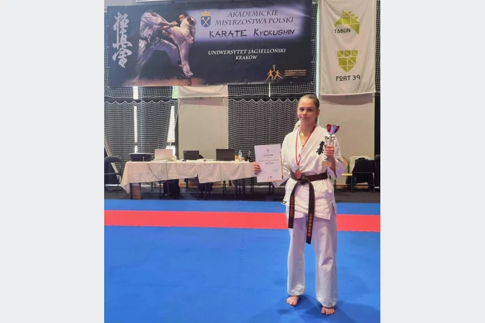 Zawodniczka ARS Limanowa – JONIEC Team brązową medalistką Akademickich Mistrzostw Polski w Karate Kyokushin - zdjęcie 5