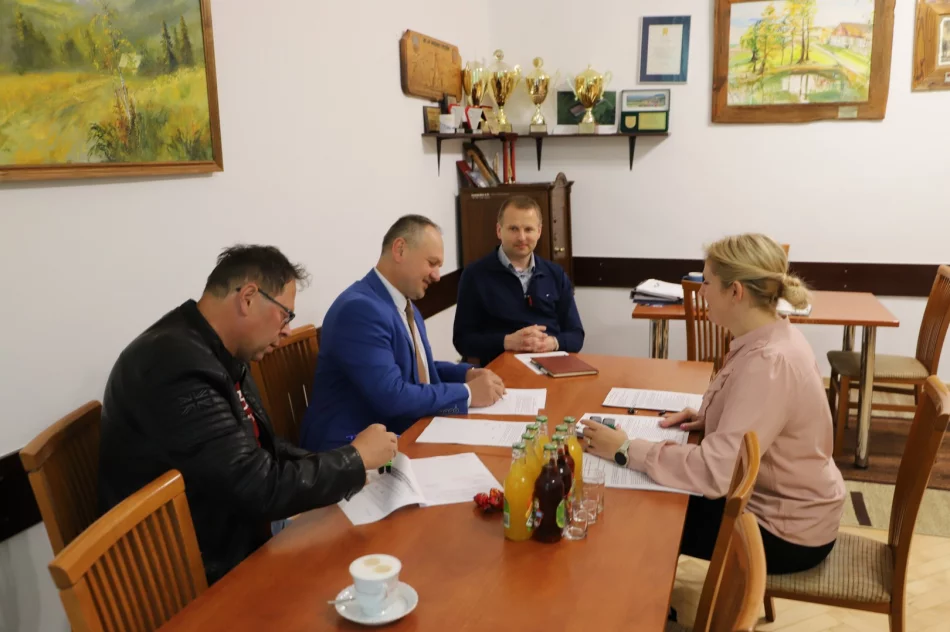 Kolejne środki na modernizacje dróg na terenie gminy Limanowa - zdjęcie 4