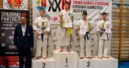 8 medali dla zawodników Limanowskiego Klubu Kyokushin Karate podczas Turnieju w Józefowie - zdjęcie 4