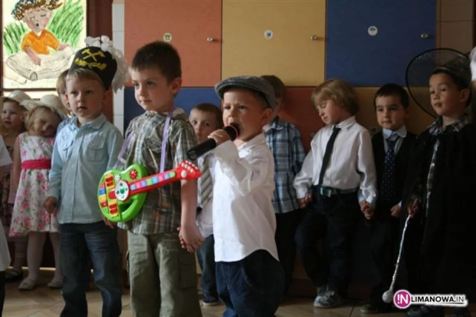 Dzień Matki w żłobku - zdjęcie 3