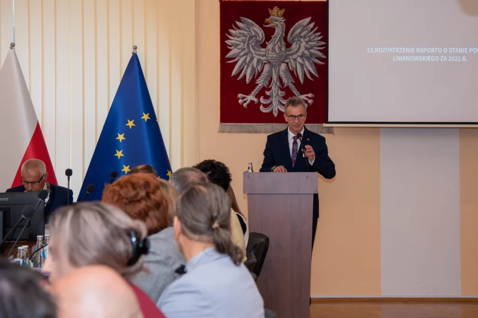 Powiat jak „wóz drabiniasty” i rozmowy “o pierdołach” - niejednogłośne wotum zaufania - zdjęcie 10