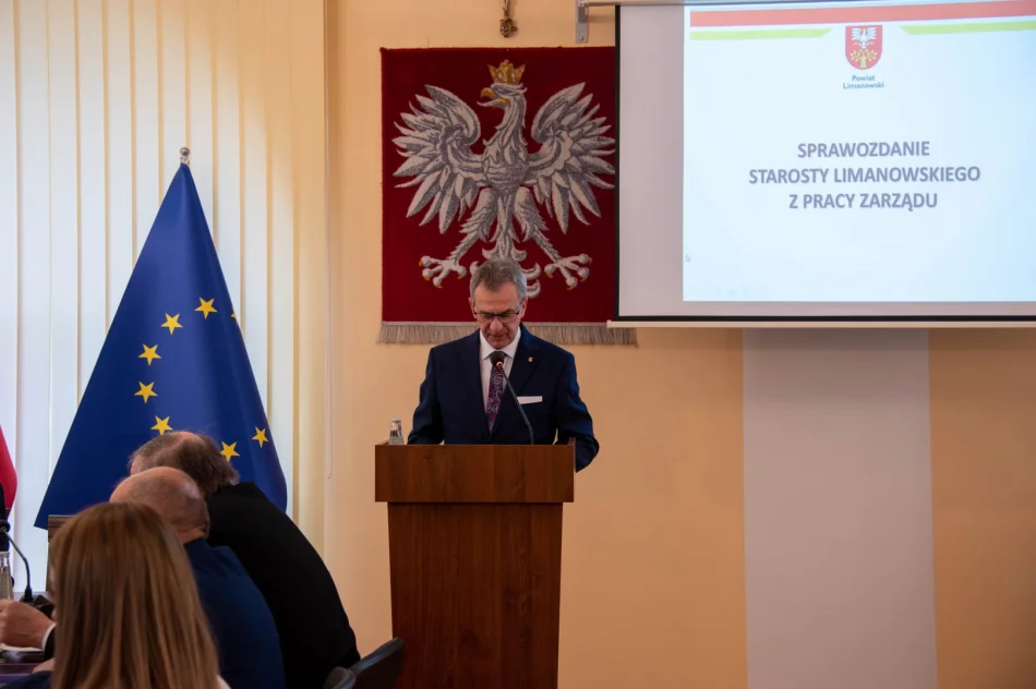 Powiat jak „wóz drabiniasty” i rozmowy “o pierdołach” - niejednogłośne wotum zaufania - zdjęcie 14