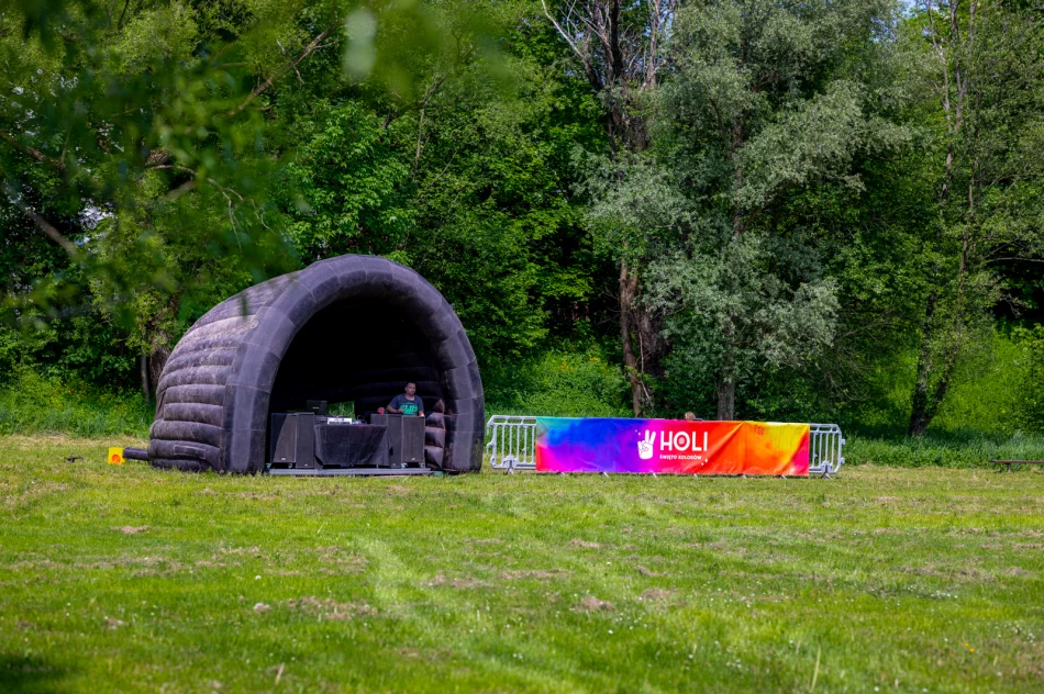 Holi - Święto kolorów - zdjęcie 6