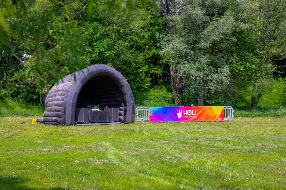 Holi - Święto kolorów - zdjęcie 7