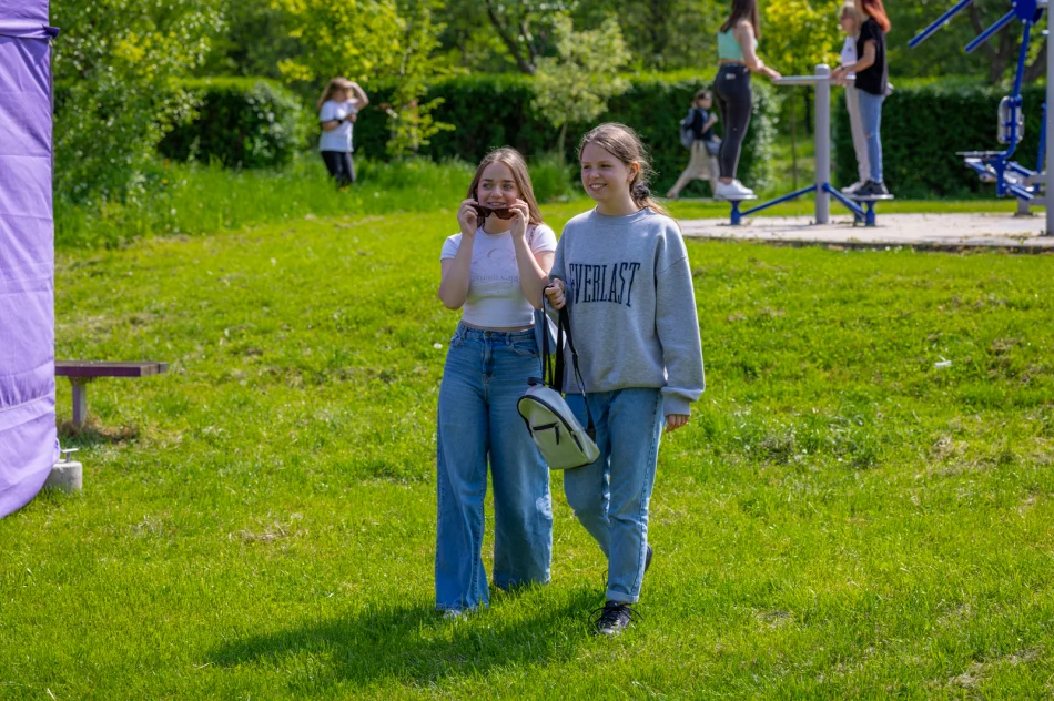 Holi - Święto kolorów - zdjęcie 9