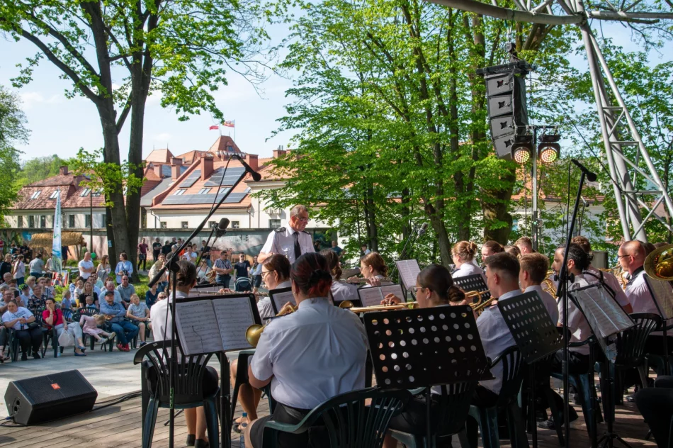 Laureaci XXI Powiatowego Przeglądu Orkiestr Dętych - zdjęcie 2