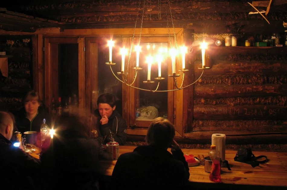 Bacówka pilnie potrzebuje pomocy - zdjęcie 4