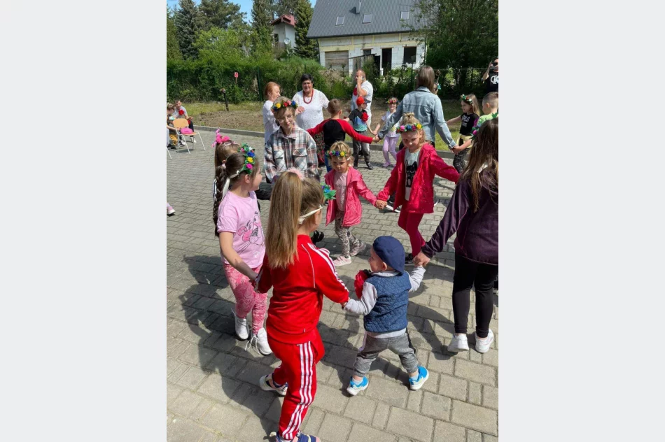 Słoneczny Dzień Dziecka w Męcinie - zdjęcie 3