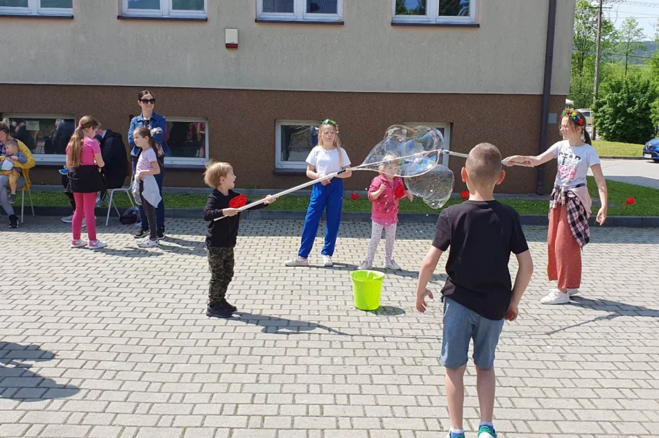 Słoneczny Dzień Dziecka w Męcinie - zdjęcie 11