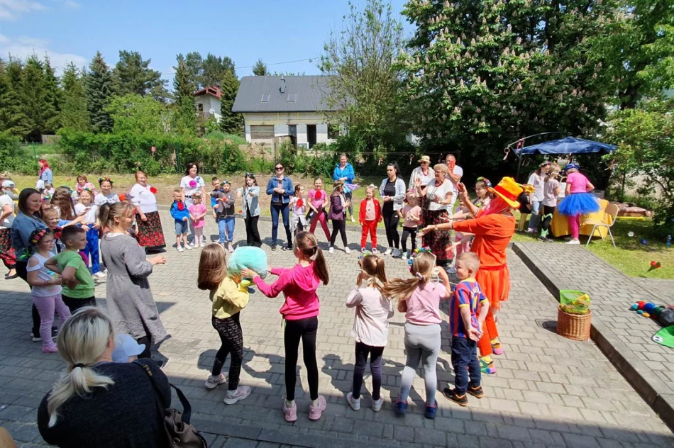 Słoneczny Dzień Dziecka w Męcinie - zdjęcie 18