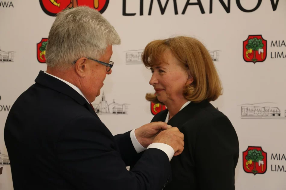Przewodnicząca Rady Miasta odznaczona Srebrnym Krzyżem Zasługi - zdjęcie 4