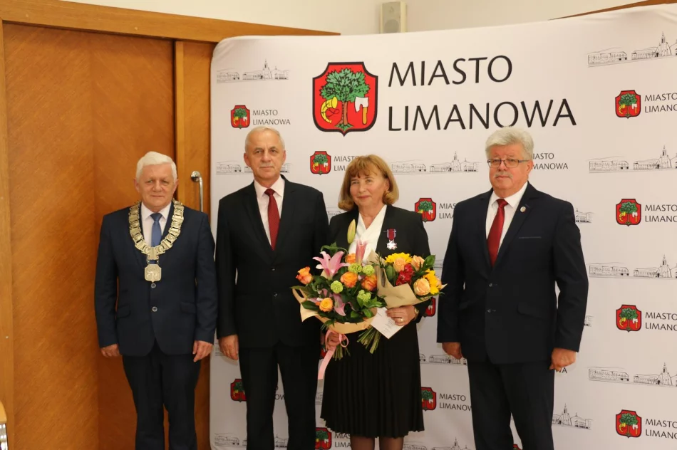 Przewodnicząca Rady Miasta odznaczona Srebrnym Krzyżem Zasługi - zdjęcie 5