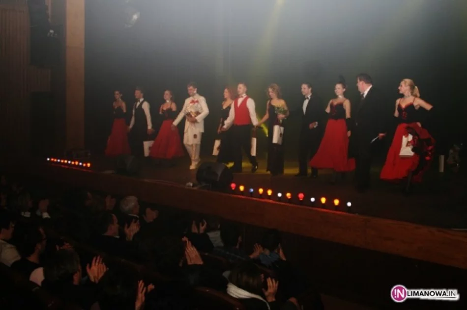 'Naprawdę jaka jesteś...' - koncert dla Kobiet - zdjęcie 4