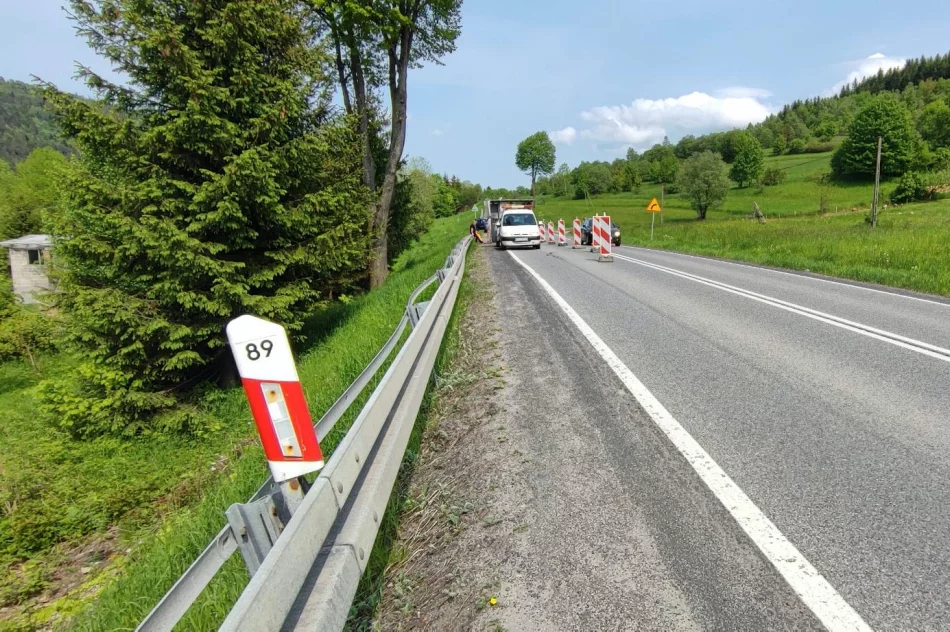 Osuwisko na drodze krajowej! Jeden pas zamknięty - zdjęcie 3