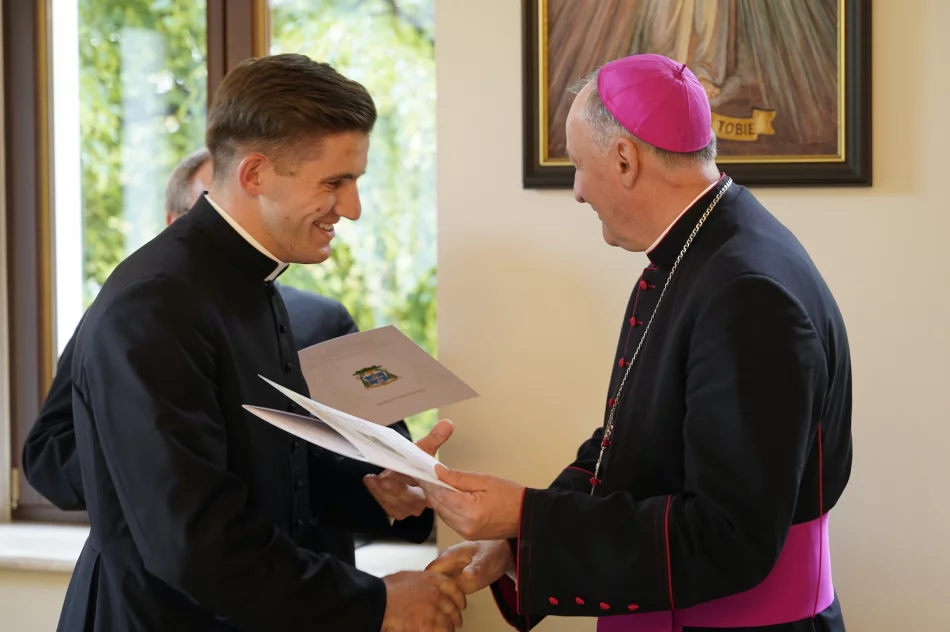 Znane nowe parafie księży neoprezbiterów - zdjęcie 10