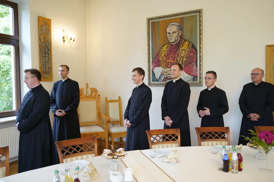 Znane nowe parafie księży neoprezbiterów - zdjęcie 20