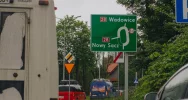 Na nowym rondzie w Limanowej widoczne są już zniszczenia - zdjęcie 2