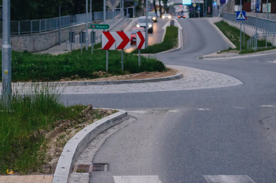 Rondo spełnia wymogi, GDDKiA nie zamierza nic zmieniać - zdjęcie 11