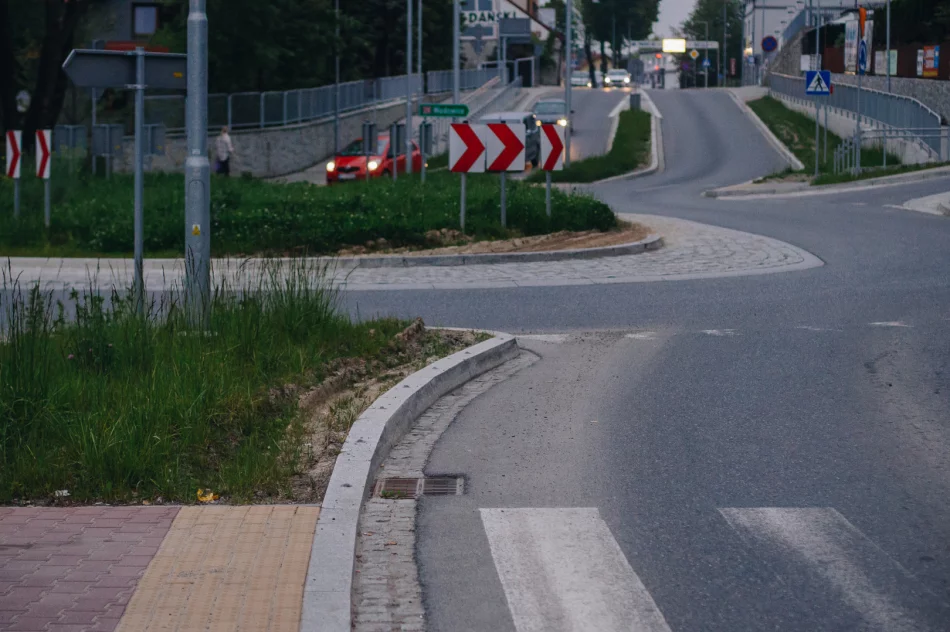 Rondo spełnia wymogi, GDDKiA nie zamierza nic zmieniać - zdjęcie 10