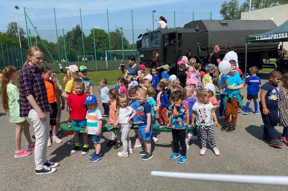 Festyn z okazji Dnia Dziecka w Zespole Szkolno-Przedszkolnym nr 4 w Limanowej - zdjęcie 3