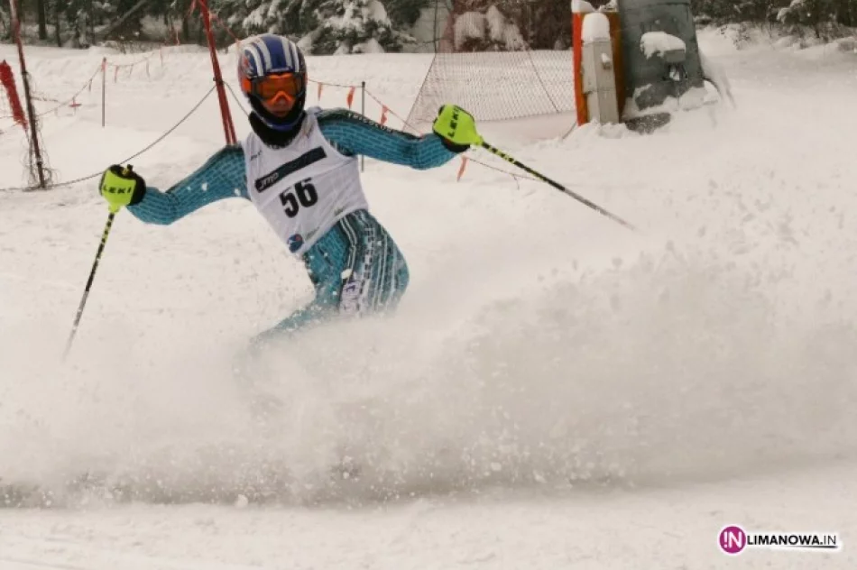 VII Slalom Gigant o Puchar Burmistrza Miasta Limanowa - zjeżdżali mali i duzi - zdjęcie 2